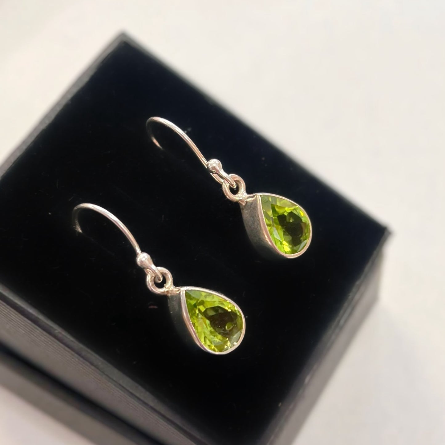 Sterling Silver Pear-Shaped Peridot Bezel Set Drop Earrings