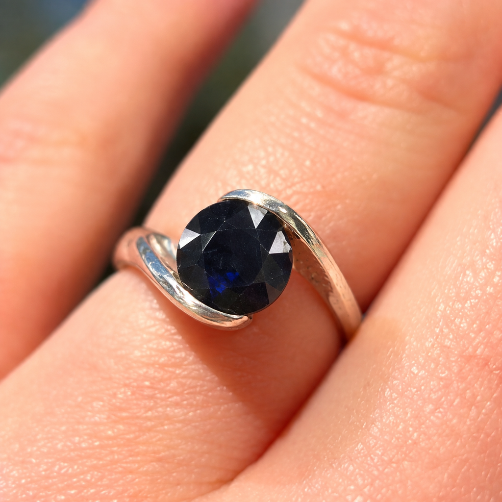 Blue Sapphire Sterling Silver Twist Design Ring | Size O
