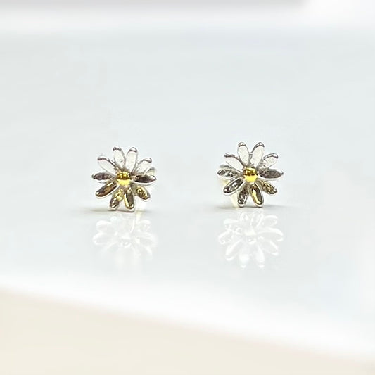 Sterling Silver & 9ct Gold Plated Two-toned Daisy Stud Earrings