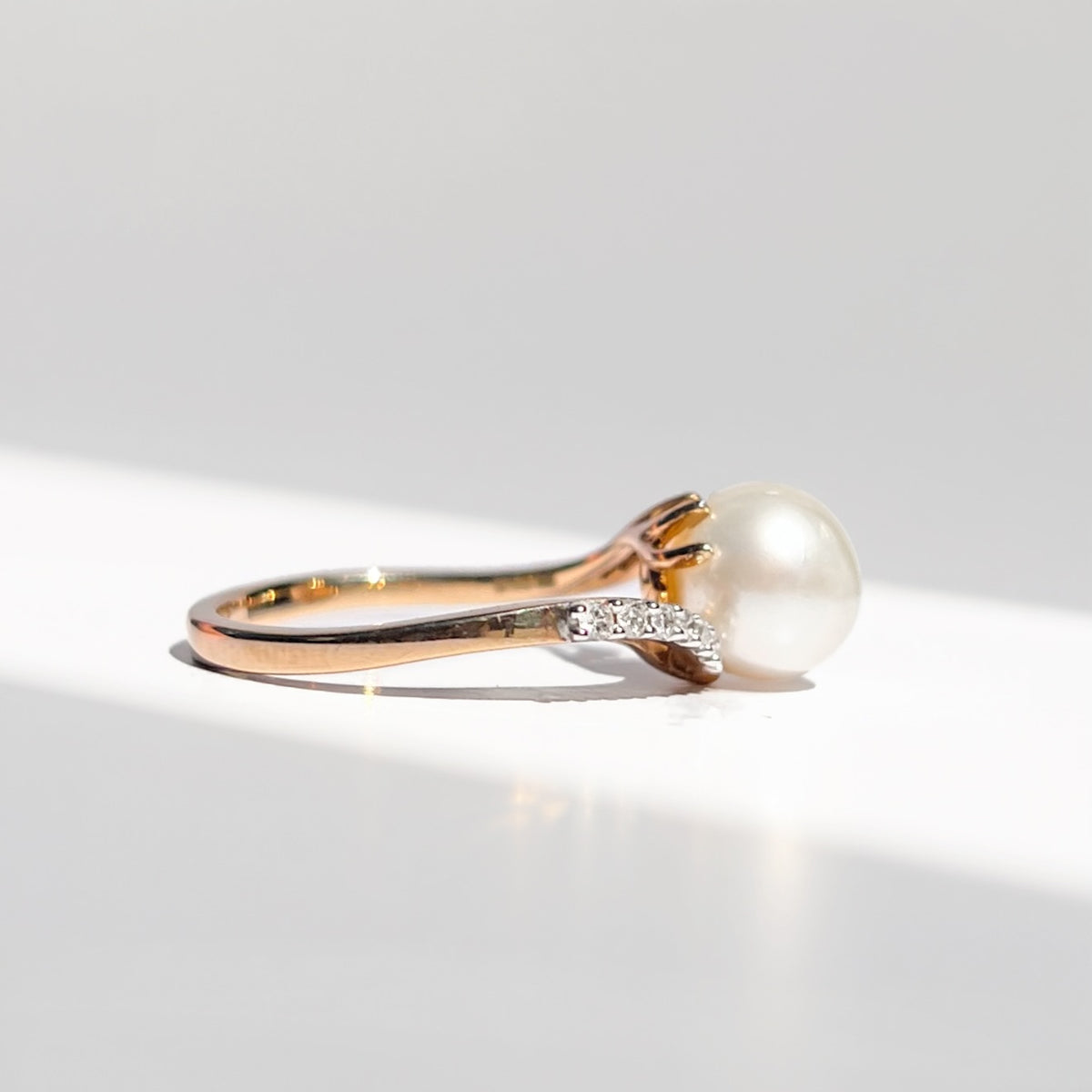 Pearl and Diamond 9ct Yellow Gold Twist Ring | Size L