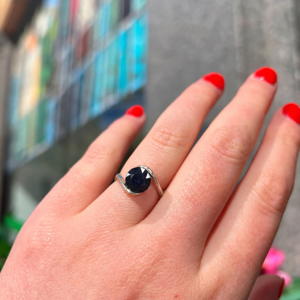 Blue Sapphire Sterling Silver Twist Design Ring | Size O