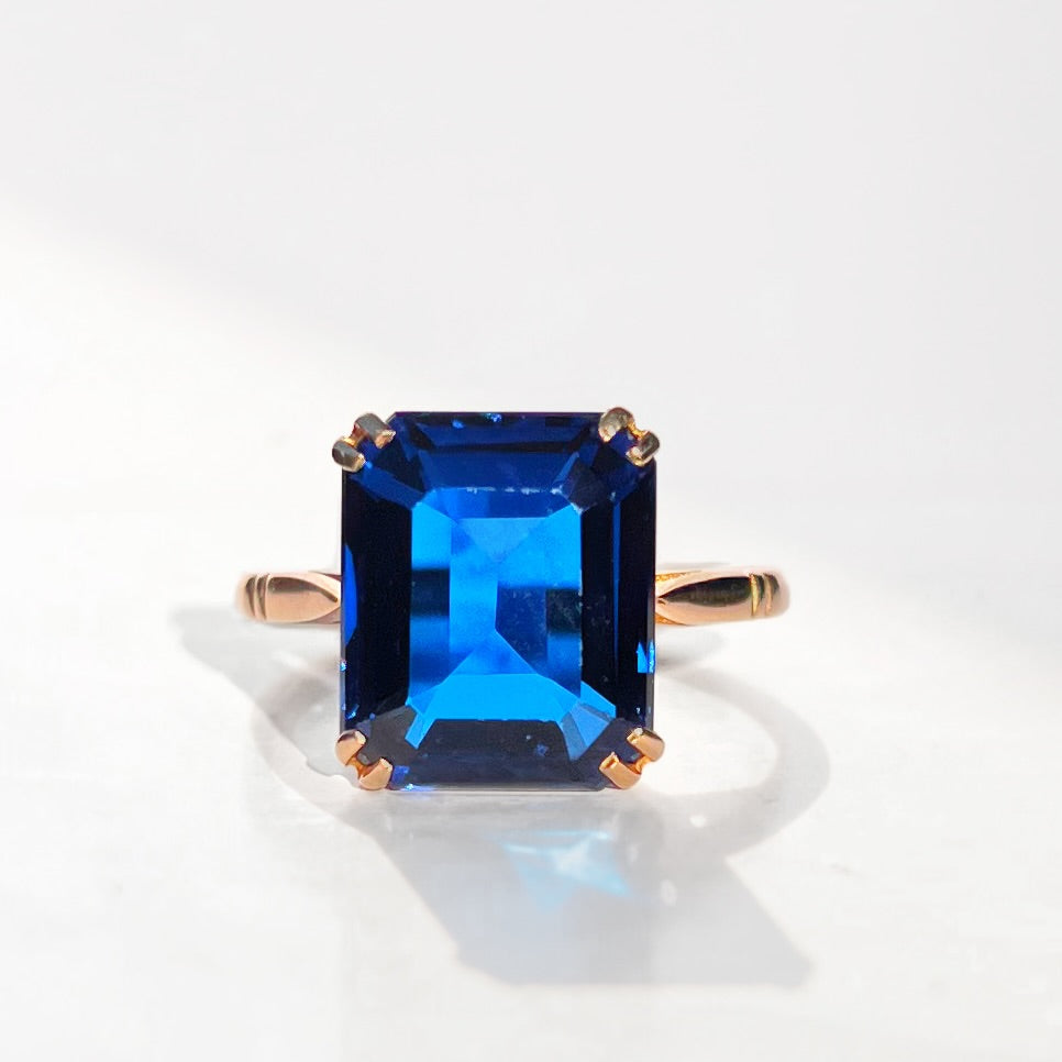 Vintage Emerald-Cut Synthetic Blue Sapphire 9ct Yellow Gold Cocktail Ring | Size M