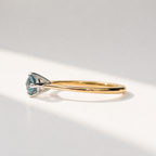 Vintage 18ct Yellow Gold Green Sapphire Solitaire Ring - Size P