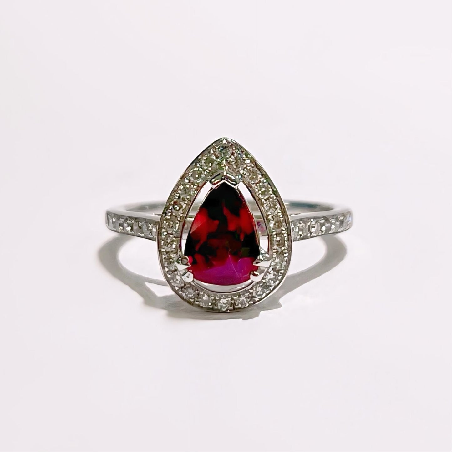 Spectacular 18ct White Gold Red Ruby and Diamond Pear Shaped Ring - Size N