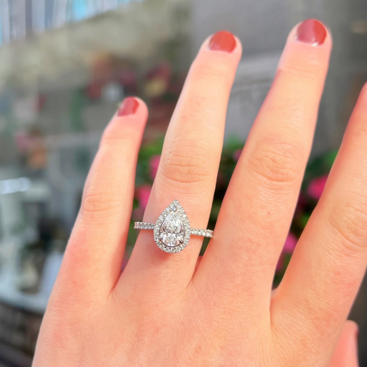 Classic Platinum Pear-Shaped LAB-GROWN Diamond Engagement Ring - Size N