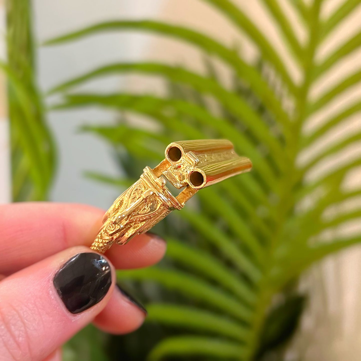 RARE Vintage Solid 9ct Yellow Gold Sawn-off Shotgun Pendant