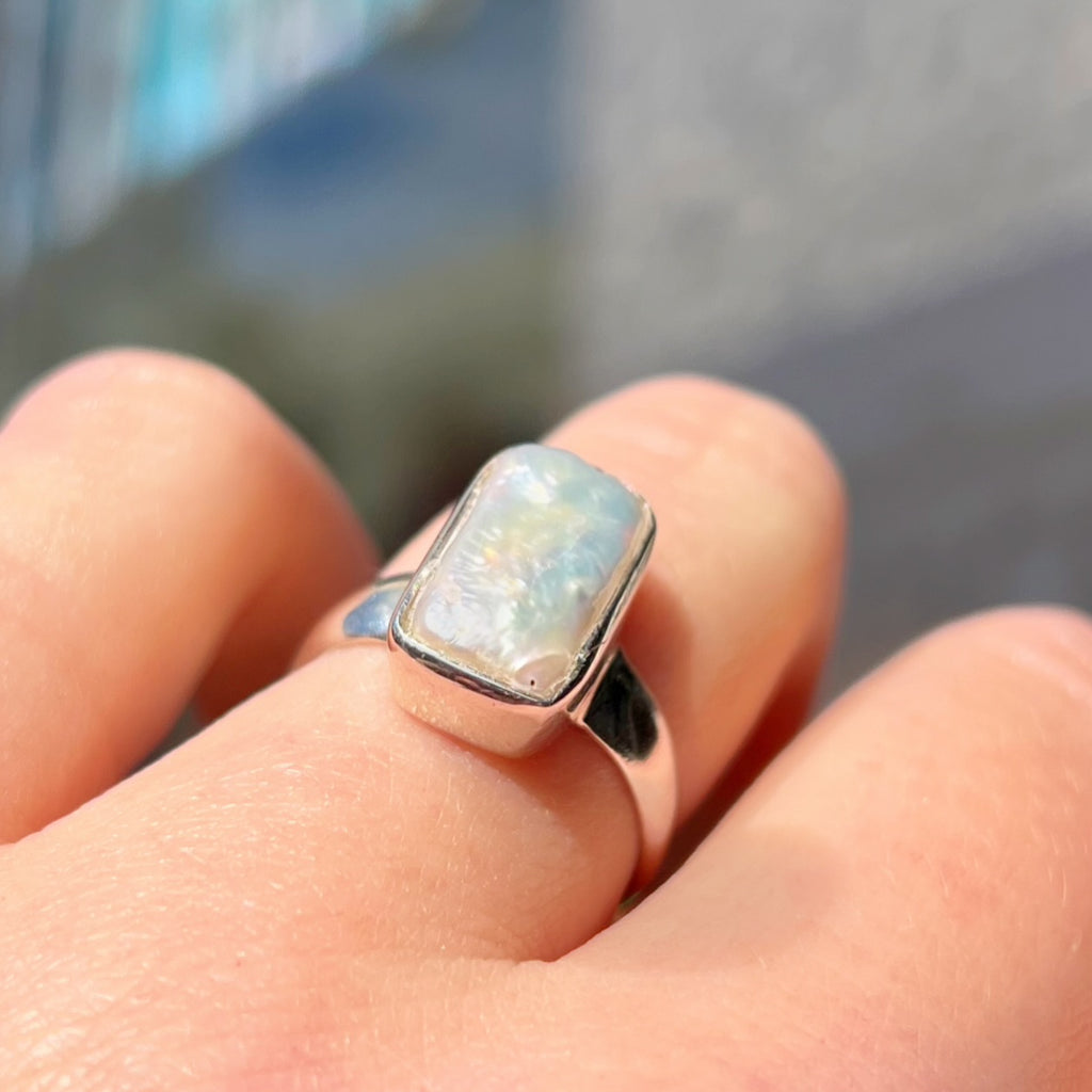 Irregular-Shaped Pearl Sterling Silver Ring | Size L