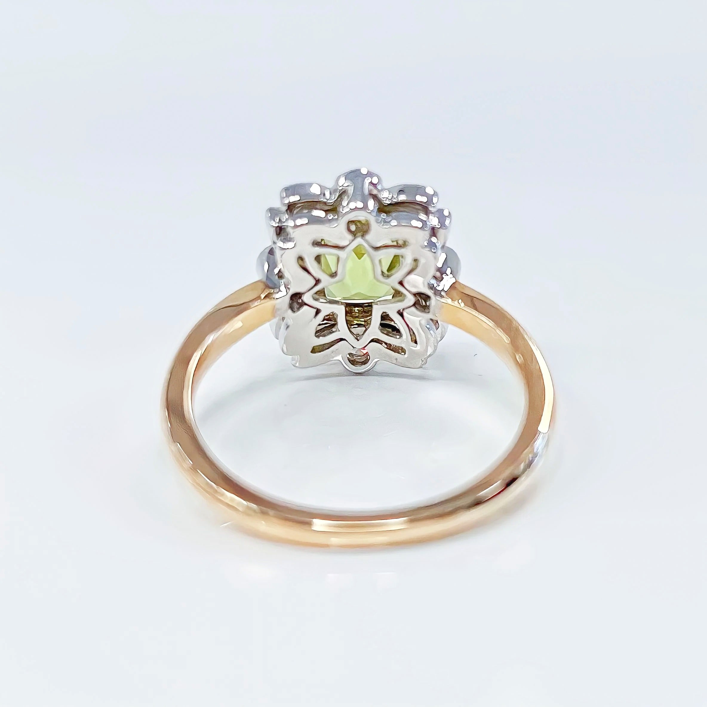 Nature Inspired Peridot and Diamond 9ct Yellow Gold Ring | Size N