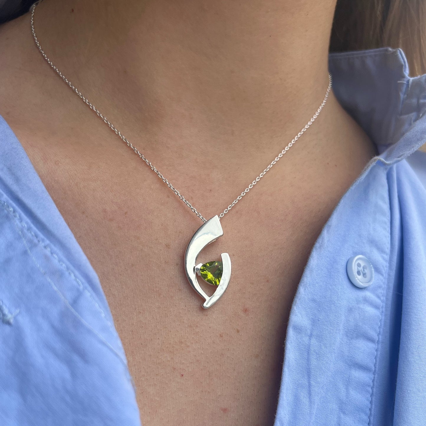 Sterling Silver Abstract Peridot Necklace