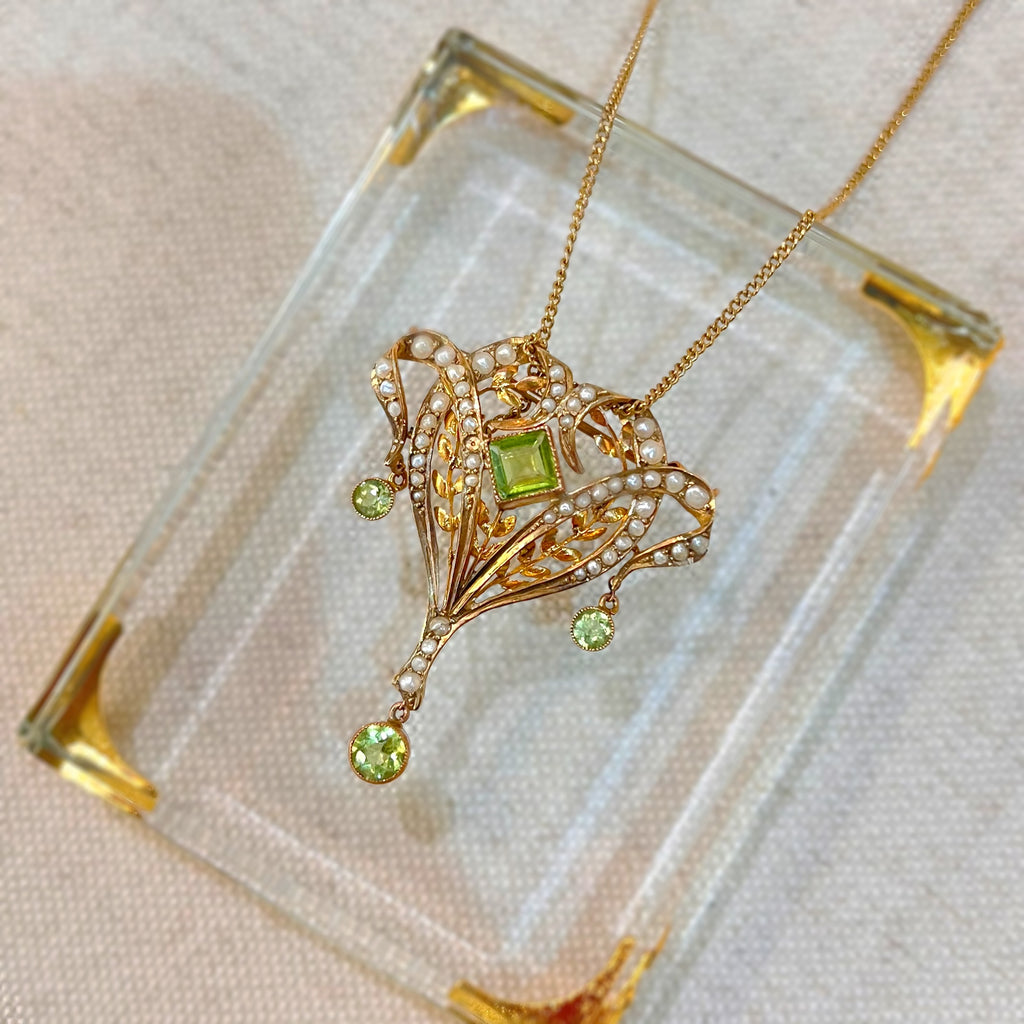 Antique Edwardian Seed Pearl and Peridot 9ct Yellow Gold Brooch/Pendant Lavalier