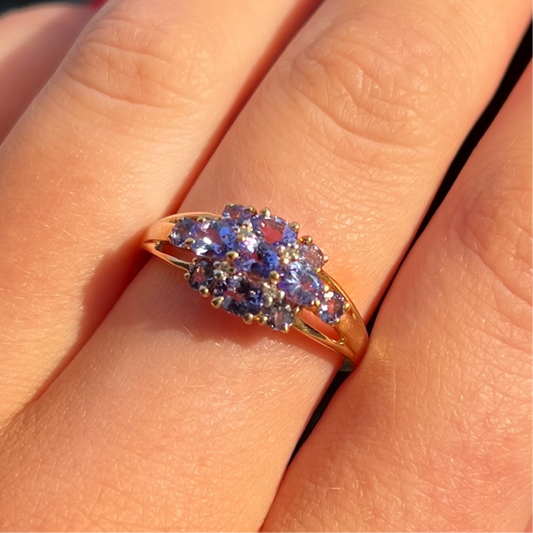 Pretty Vintage 9ct Yellow Gold Unique Tanzanite and Diamond Cluster Ring - Size R