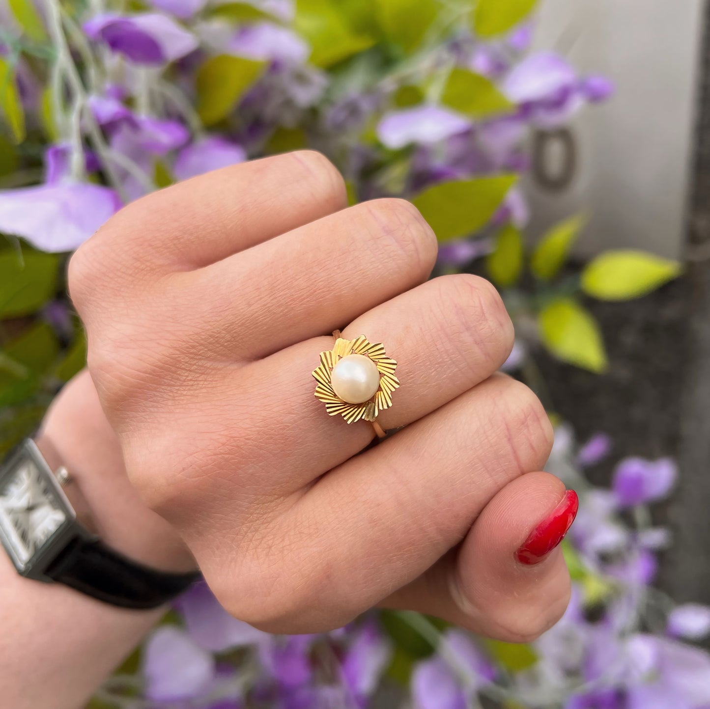 Retro 9ct Yellow Gold Pearl Ring - Size M