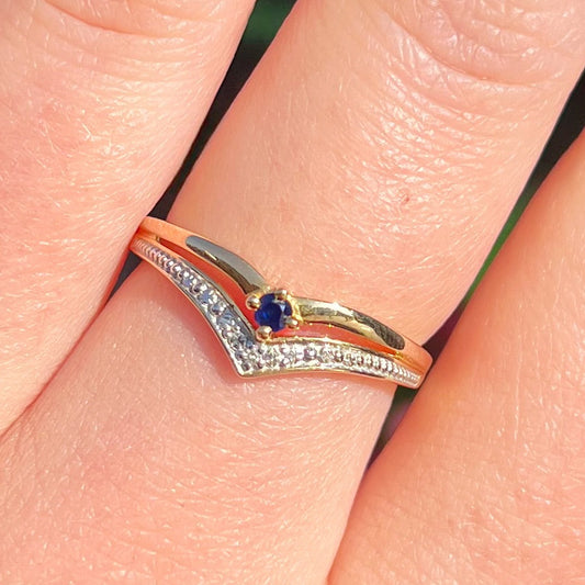 Vintage 9ct Yellow Gold Sapphire Wishbone Stacking Ring - Size P