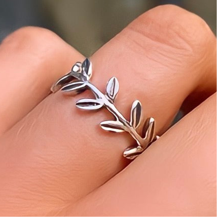 Sterling Silver Nature Inspired Leaf Band Ring - SIZE K