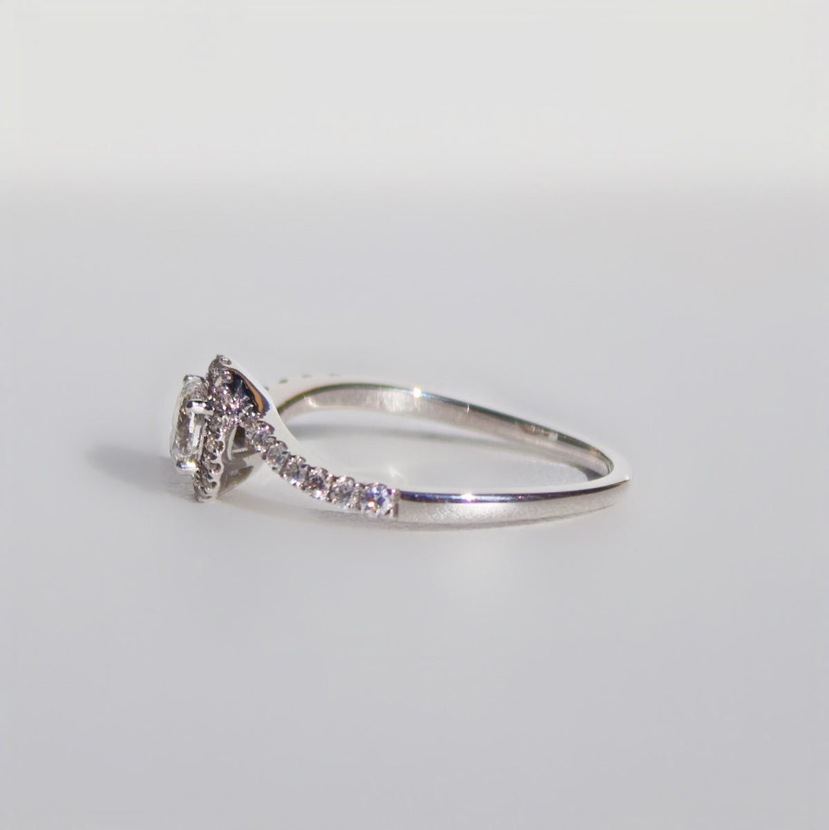 Diamond Twist 18ct White Gold Engagement Ring | Size O