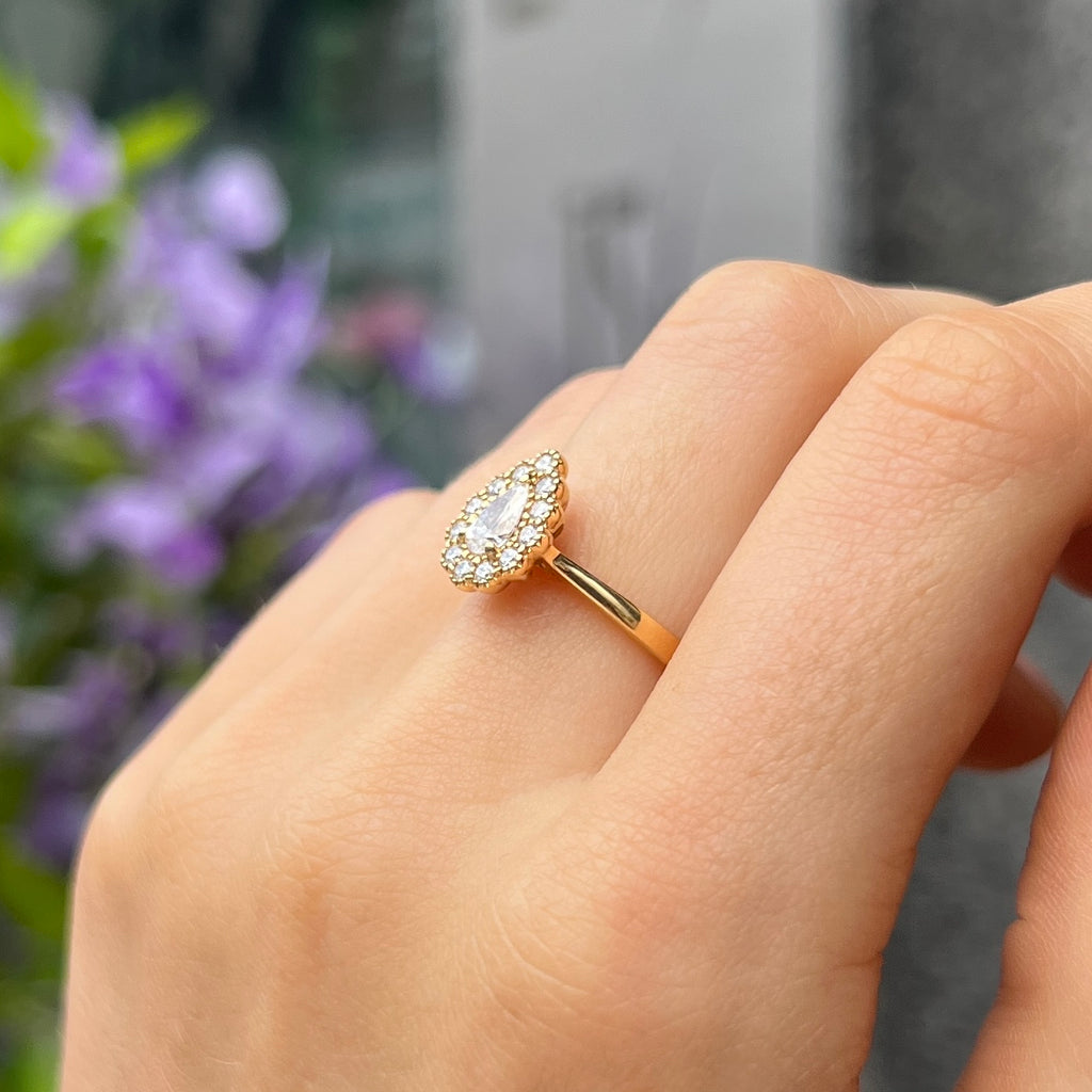 Pear Shaped Diamond 18ct Yellow Gold Ring | Size M