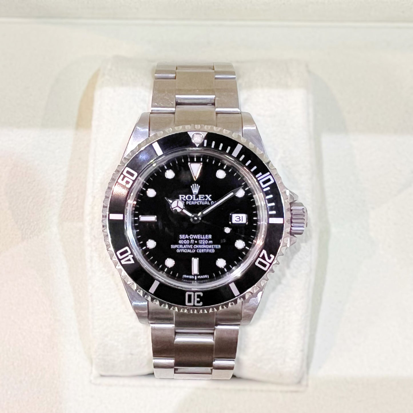 Pre-owned Stainless Steel Rolex Sea-Dweller 4000 Gent's Watch