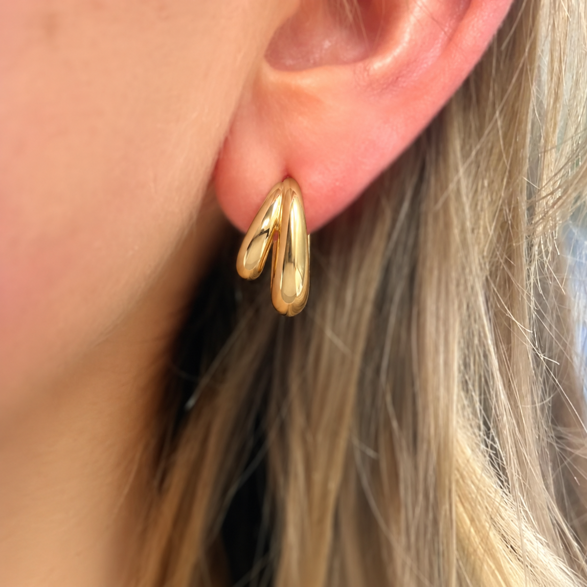 14ct Gold Plated Dome Huggie Hoop Earrings | Ania Haie