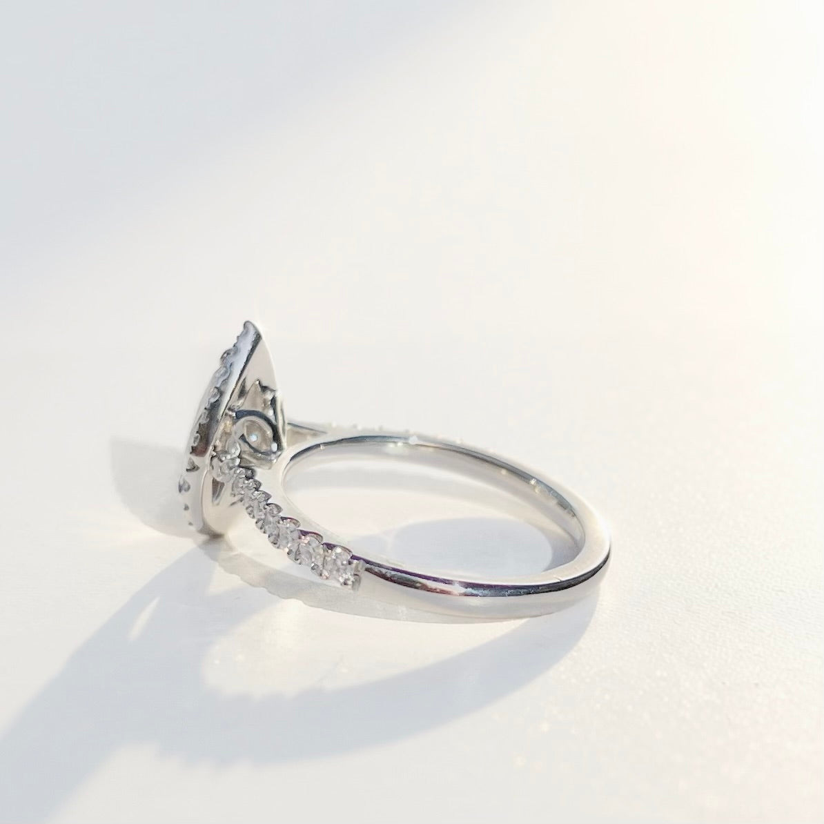 Classic Platinum Pear-Shaped LAB-GROWN Diamond Engagement Ring - Size N