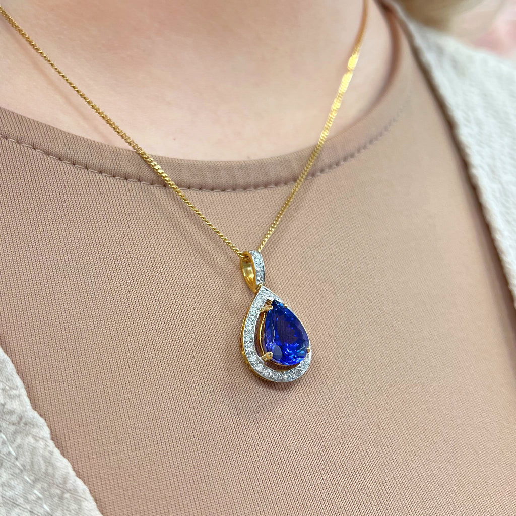 Vintage Pear Shaped Blue Tanzanite and Diamond 18ct Yellow Gold Necklace