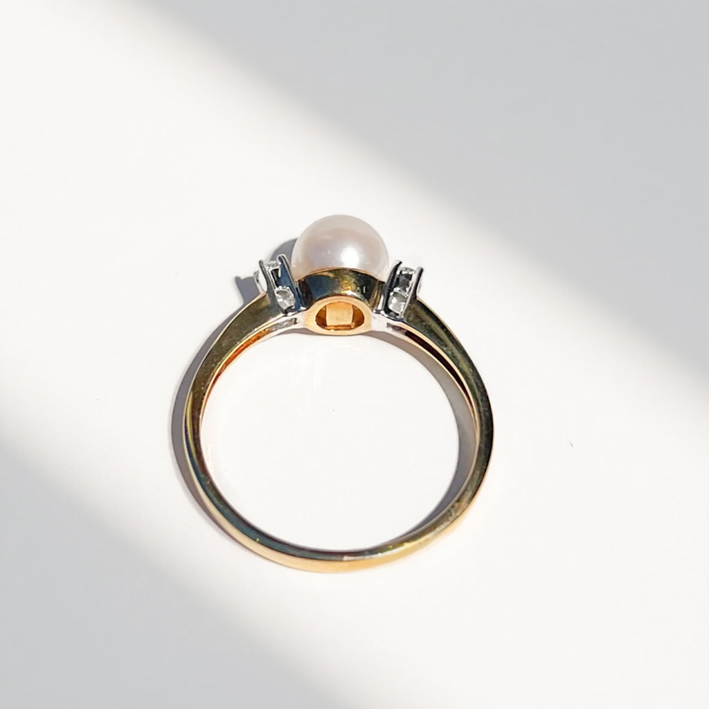 Classic Vintage Pearl and Diamond 9ct Yellow Gold Trilogy Ring | Size O ½