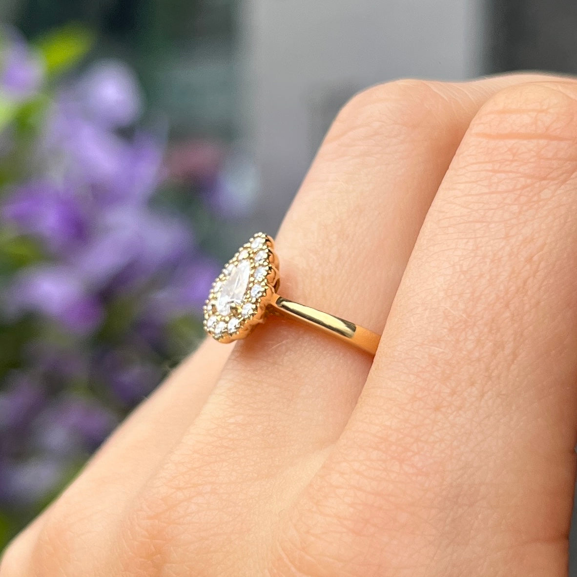 18ct Yellow Gold Pear Shaped Diamond Ring - Size M