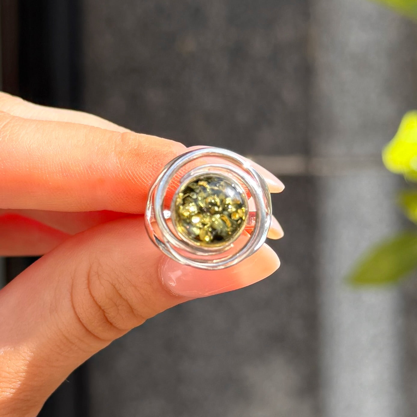 Green Amber Sterling Silver Round Spiral Ring - Size M