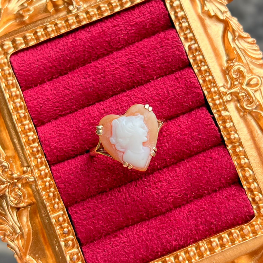 Vintage 9ct Yellow Gold Heart Shaped Cameo Ring - Size L1/2