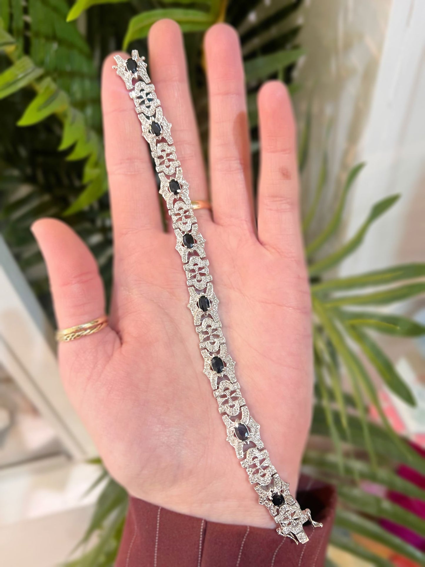 Exquisite Vintage 18ct White Gold Sapphire and Diamond Bracelet