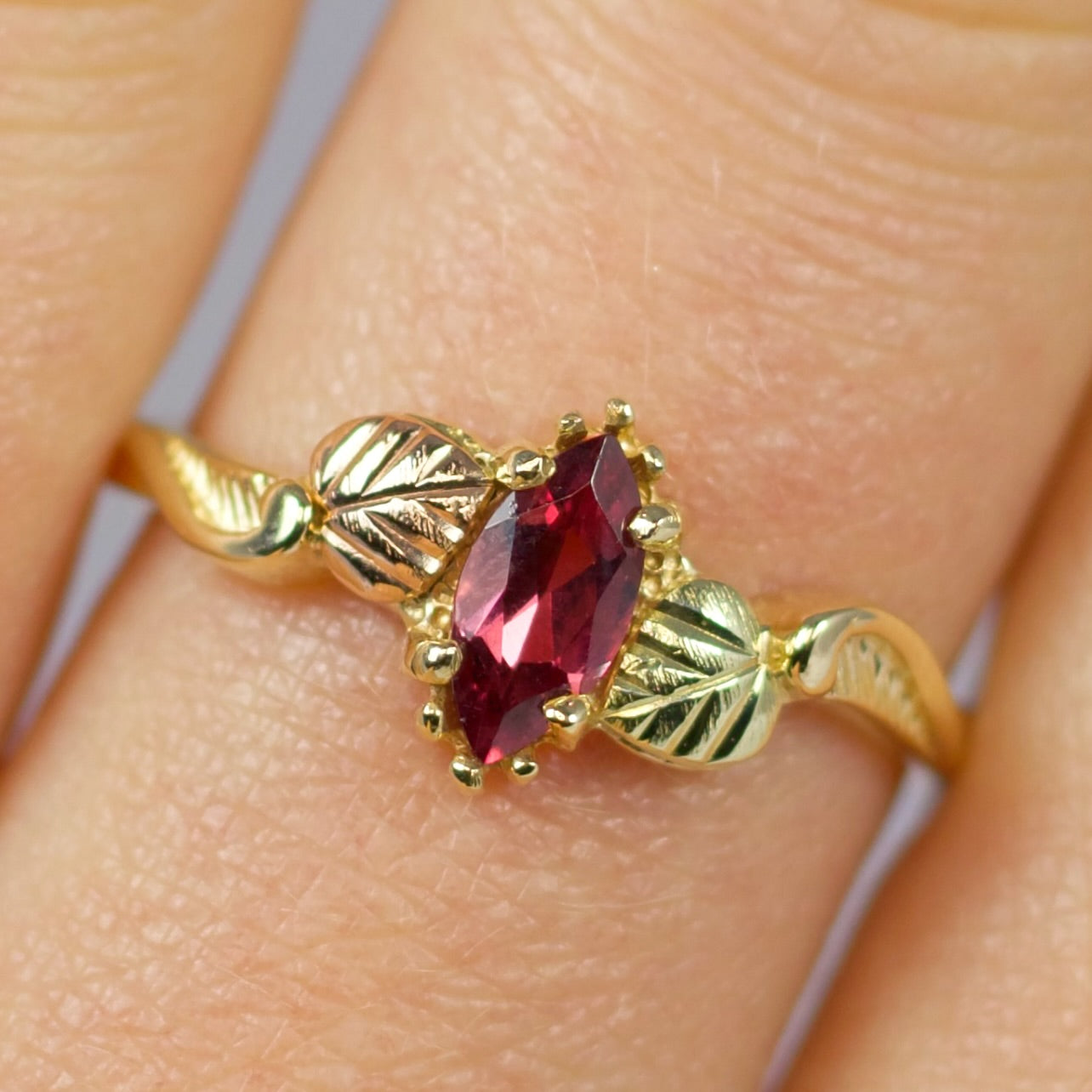 Ornate Vintage 10K Gold Pink Tourmaline Nature Inspired Ring - Size R