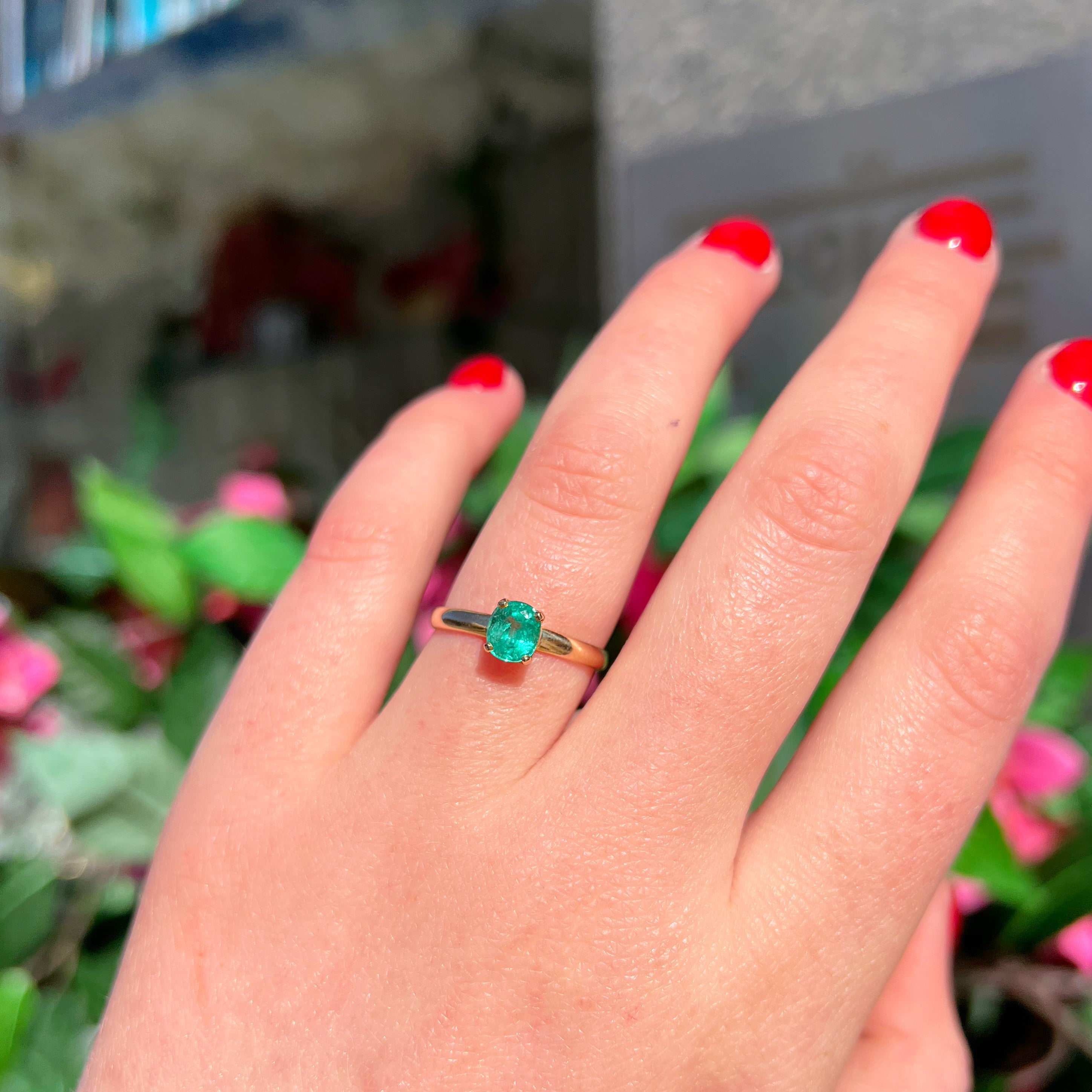 Emerald 9ct Yellow Gold Solitaire Ring | Size O