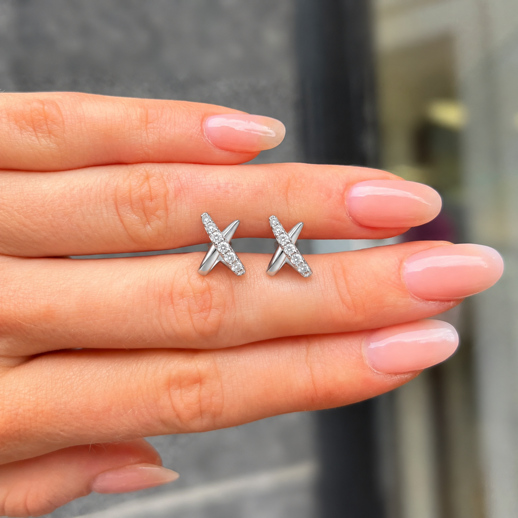Silver Kiss Polished Pavé Stud Earrings | Ania Haie