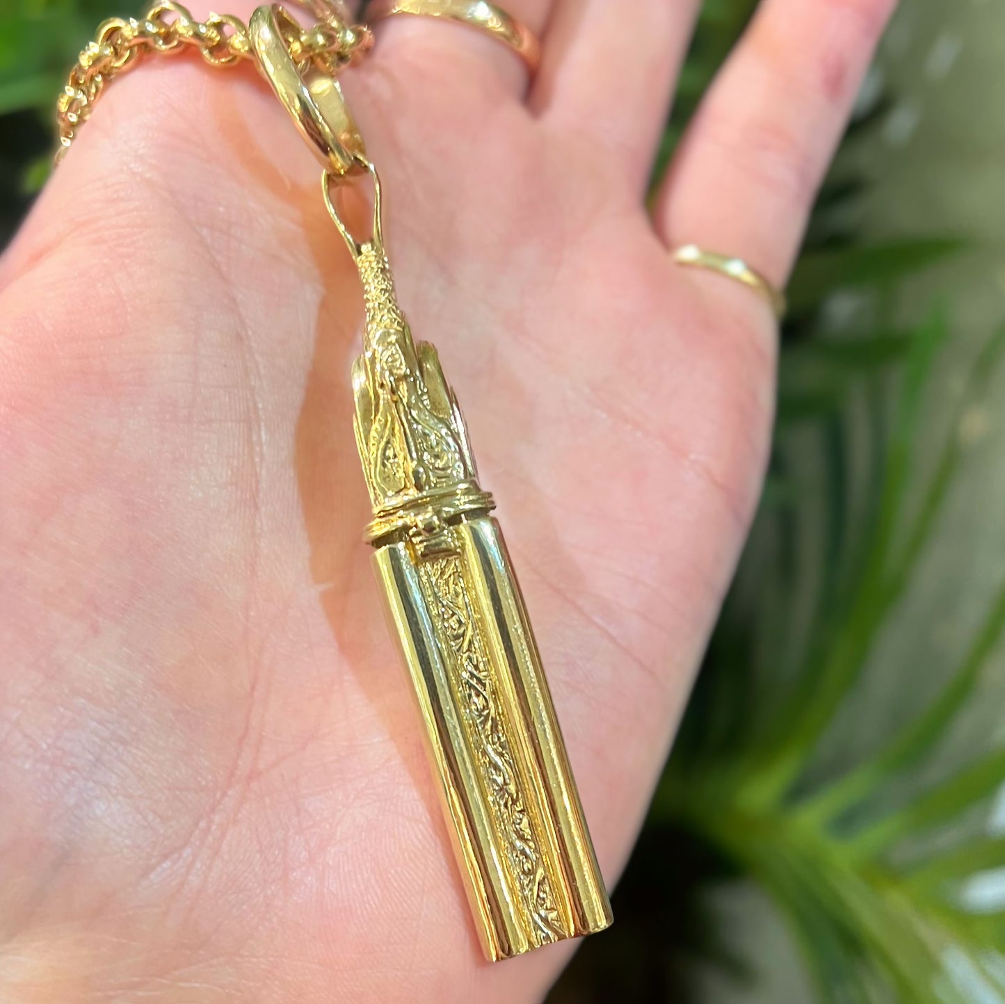 RARE Vintage Solid 9ct Yellow Gold Sawn-off Shotgun Pendant