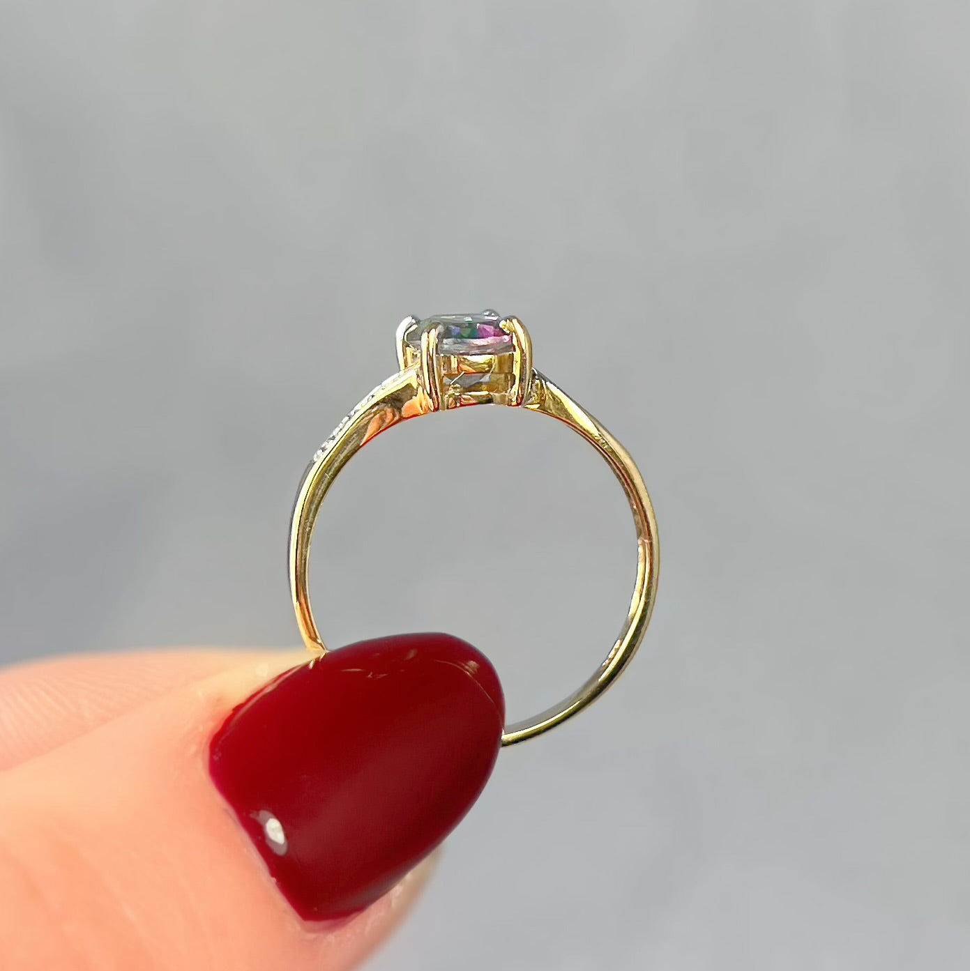 Vintage 9ct Yellow Gold Magical Mystic Topaz and Diamond Twist Ring - Size P