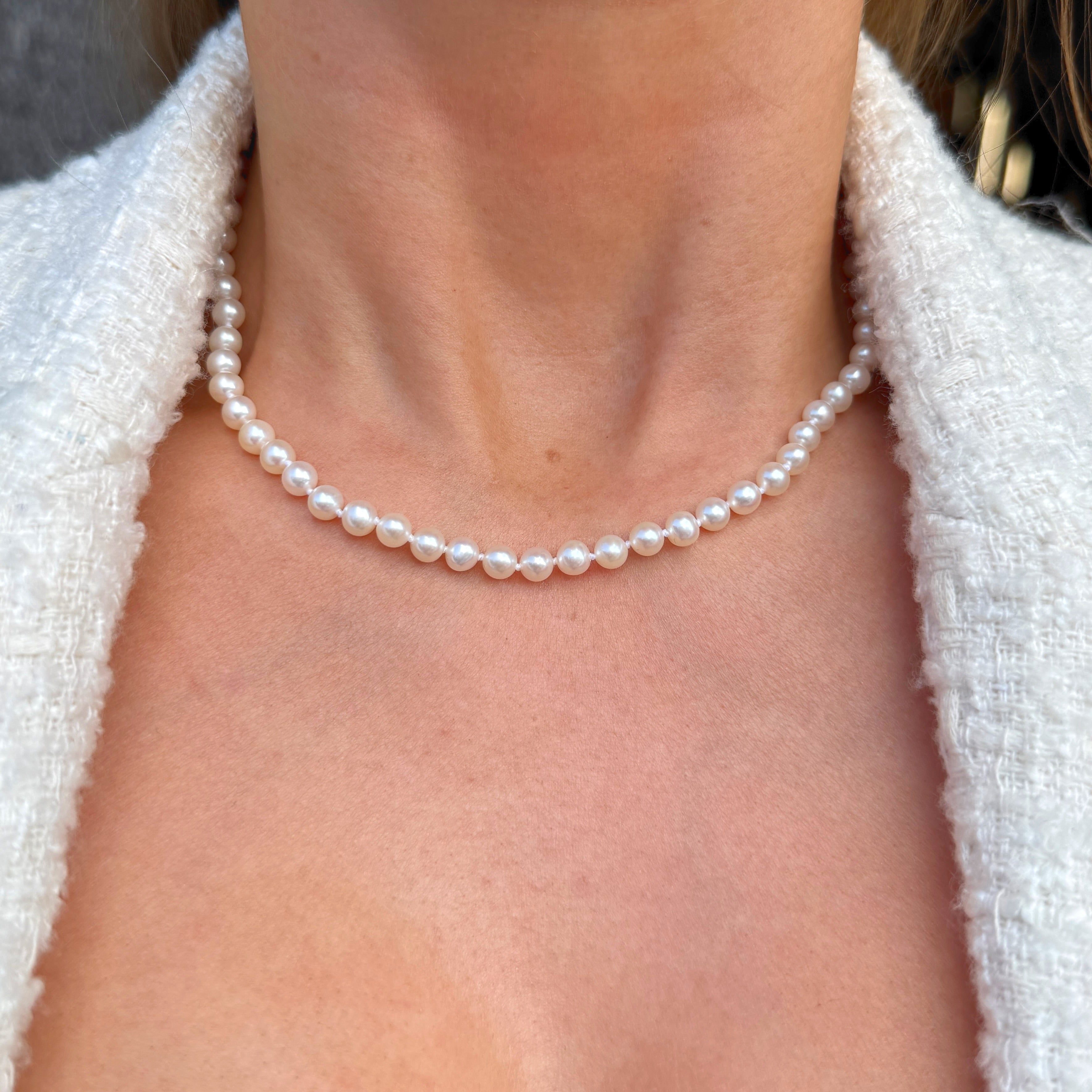 Freshwater Pearl 9ct Gold Beaded Dainty Necklace
