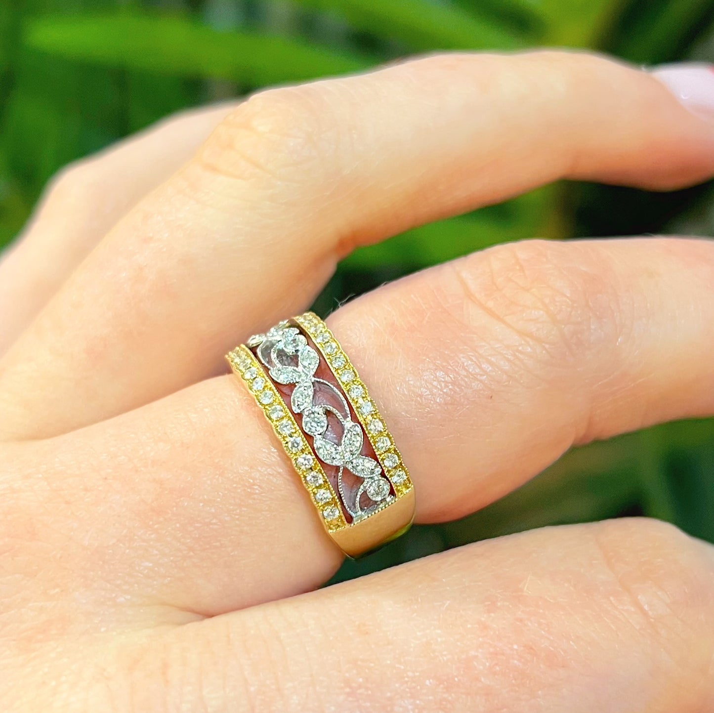 18ct Floral Inspired Yellow Gold And White Gold Diamond Ring – Size N