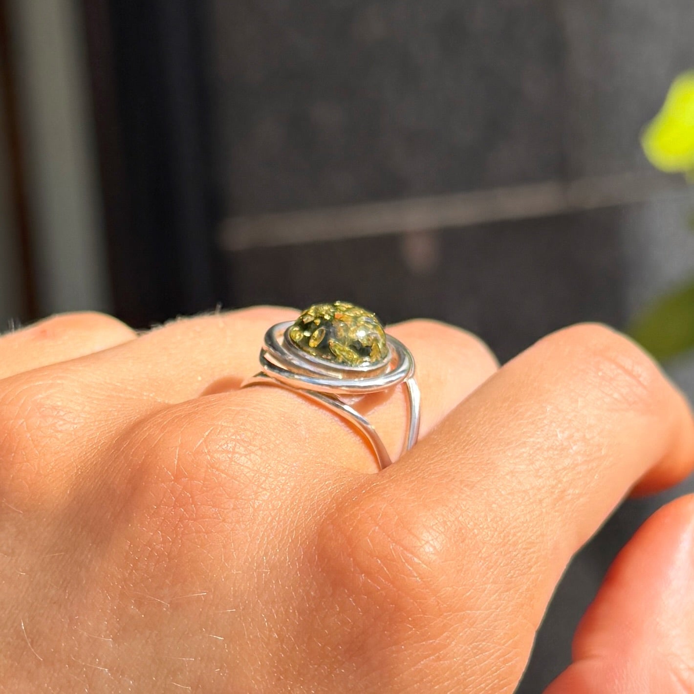 Green Amber Sterling Silver Round Spiral Ring - Size M