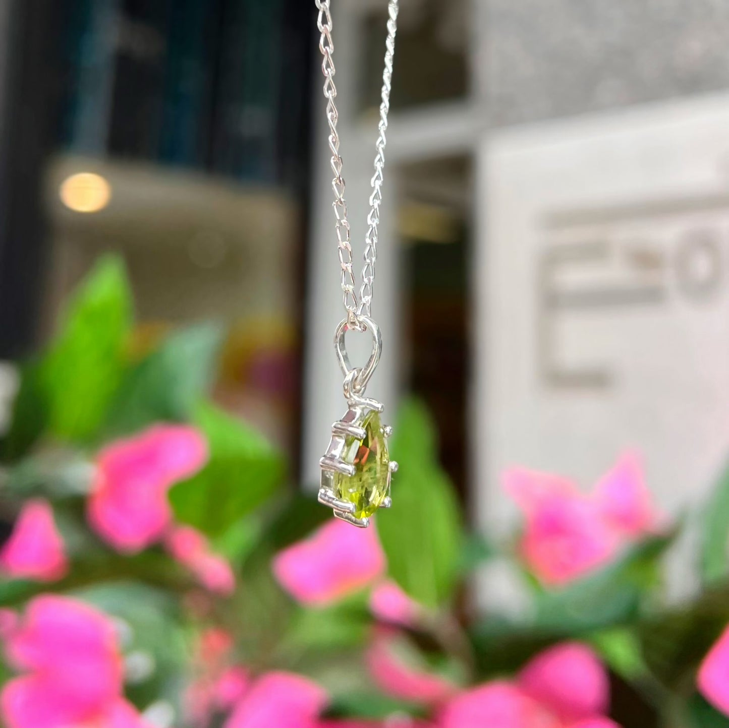 Classy Sterling Silver Pear-Shaped Claw-Set Peridot Necklace