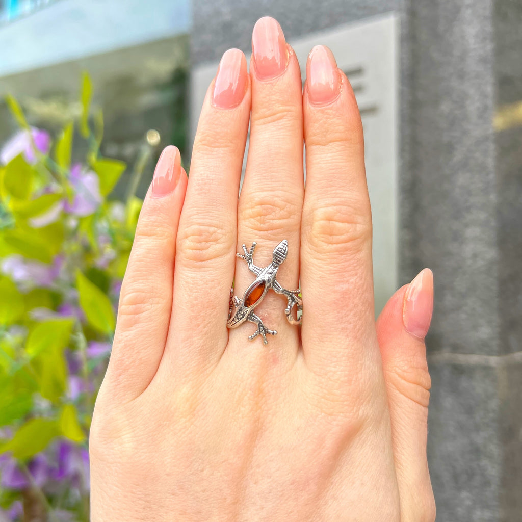 Orange Amber Lizard Design Sterling Silver Ring - Size Q ½