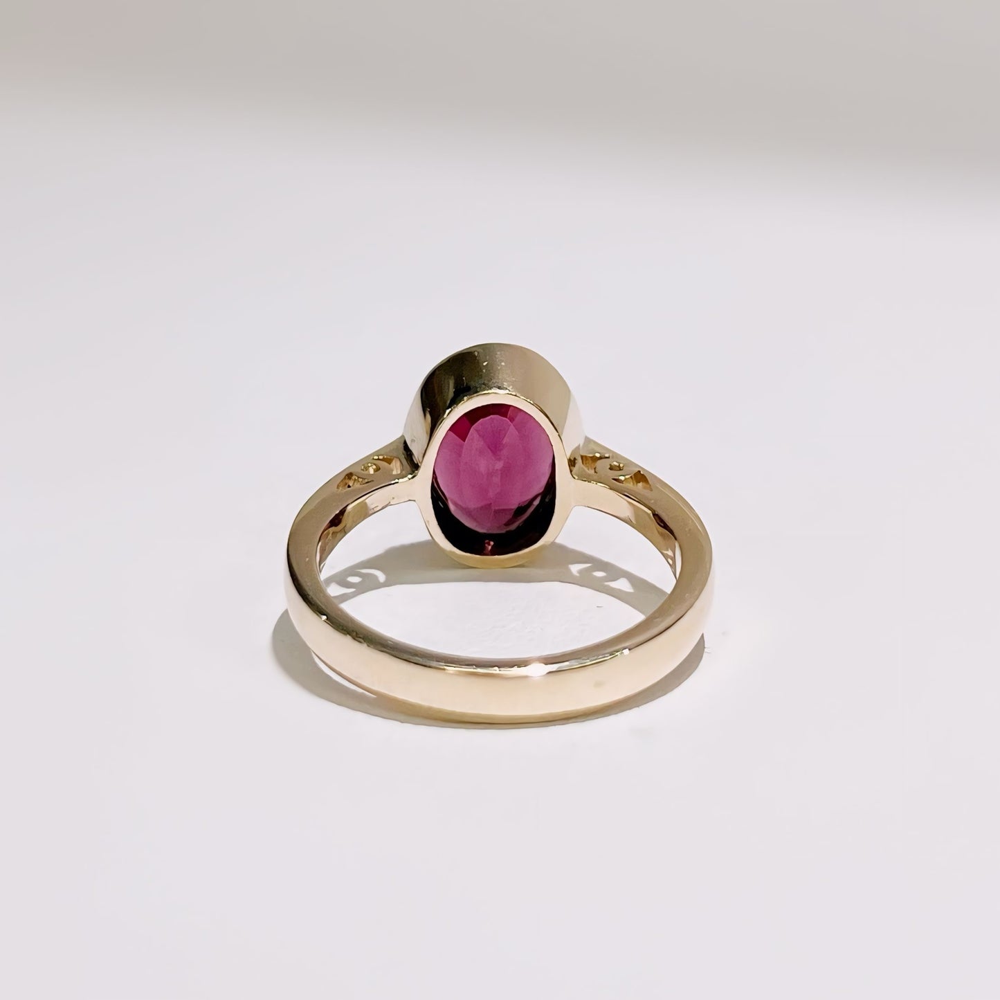 'Louise' Ring - 9ct Yellow Gold Almandine Garnet Dress Ring Size M