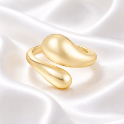 Gold Sculptural Crossover Ring | Ania Haie
