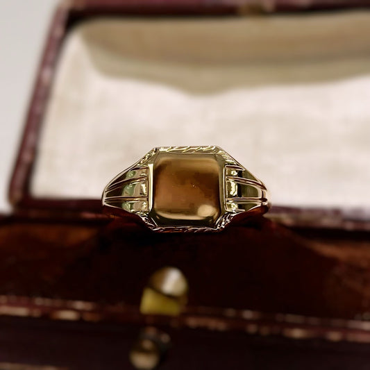 Vintage 9ct Yellow Gold Square Signet Ring - Size W