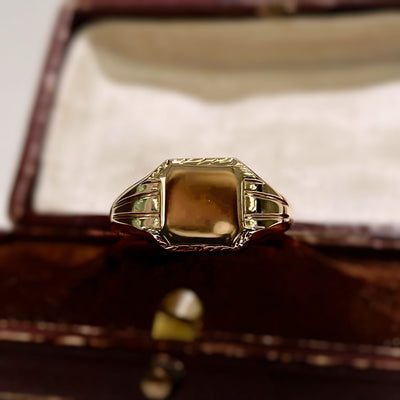 RESERVED | Vintage 9ct Yellow Gold Square Signet Ring - Size W