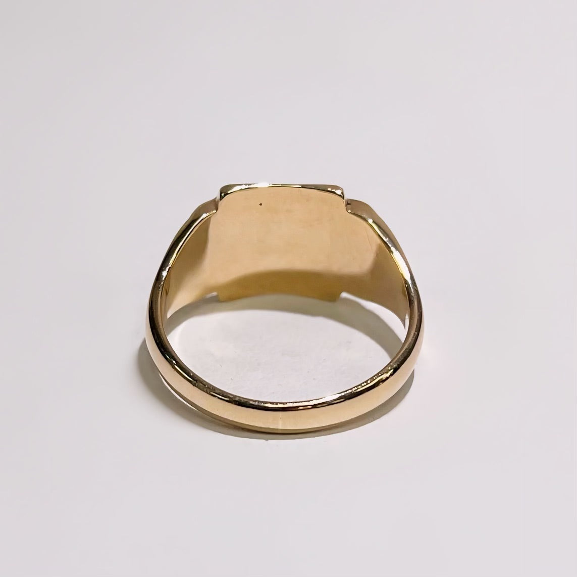 Vintage 9ct Yellow Gold Chunky Signet Ring - Size V