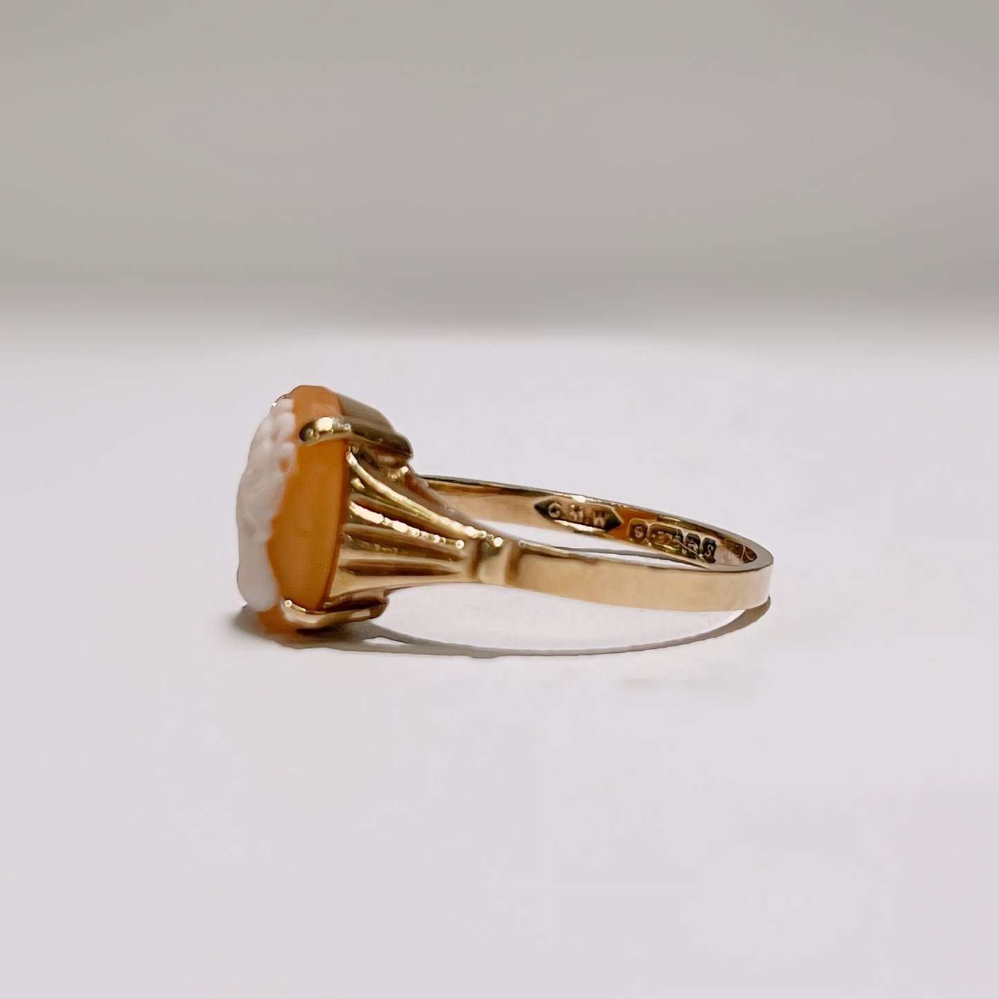 Vintage 1960s 9ct Yellow Gold Cameo Ring - Size L ½