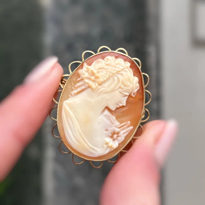 Vintage 9ct Yellow Gold Ladies Portrait Orange Cameo Brooch/Pendant
