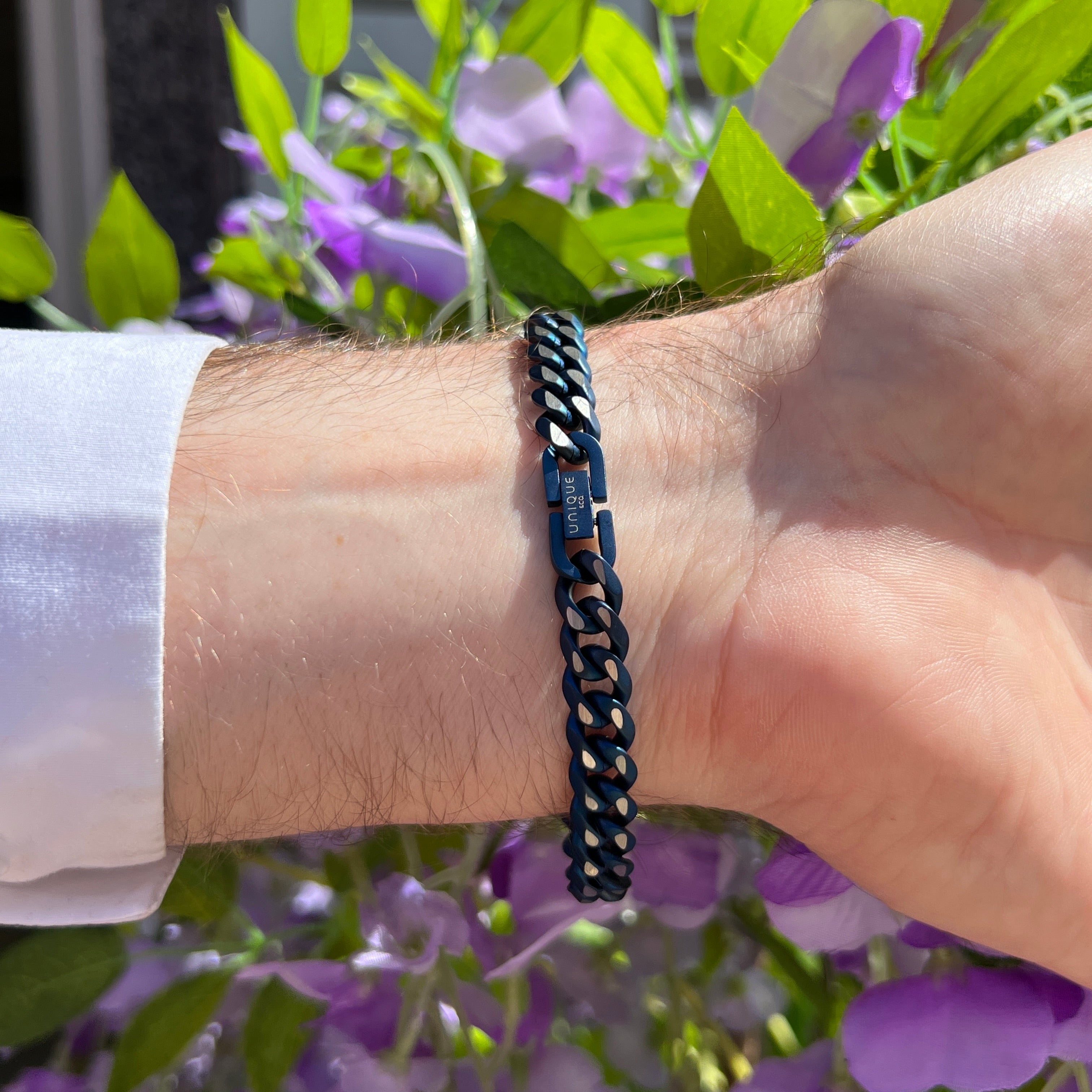 Gents Stainless Steel Blue and Silver Flat Curb Chain Bracelet | Unique & Co.