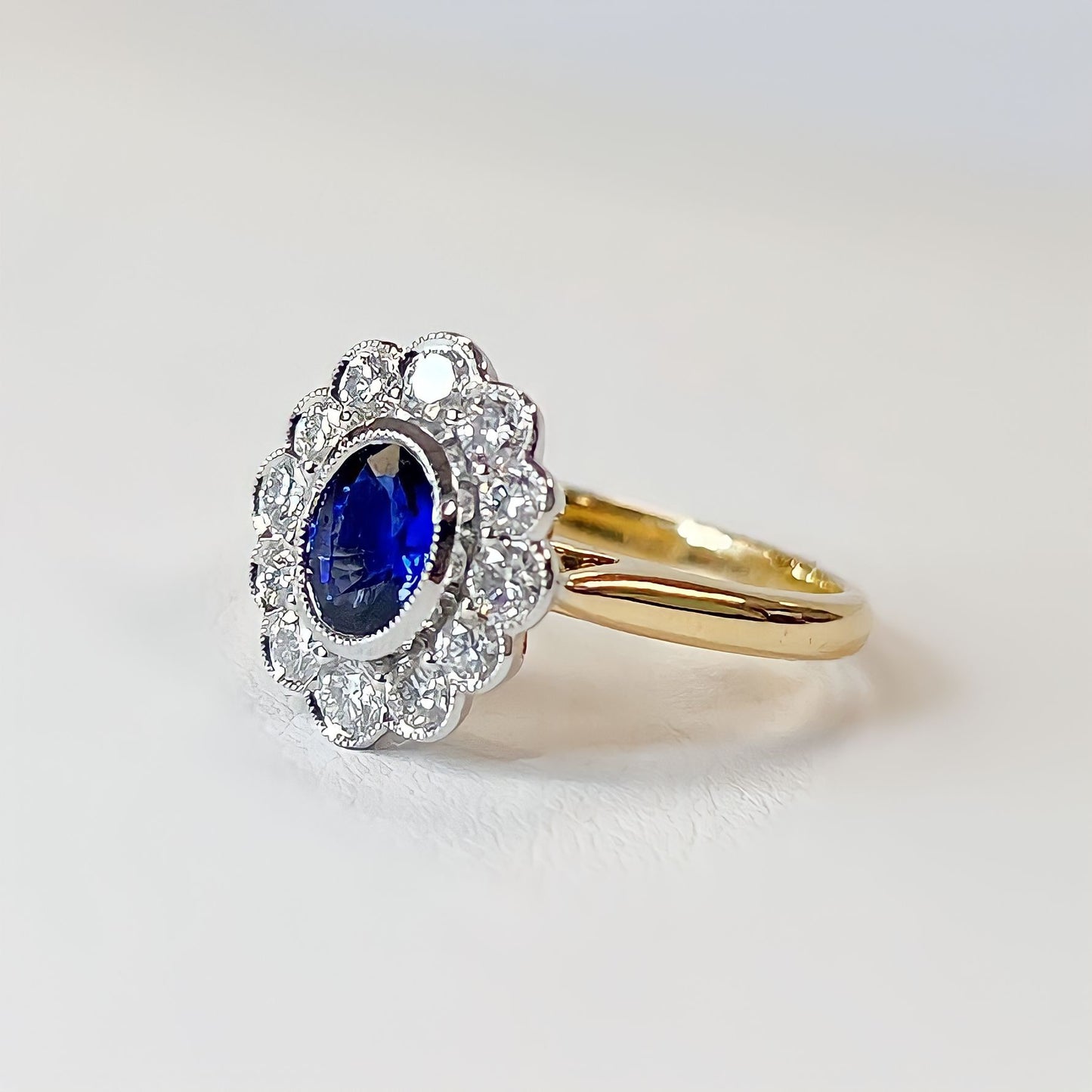 18ct Yellow Gold Ceylon Sapphire and Diamond Cluster Ring - Size M 1/2