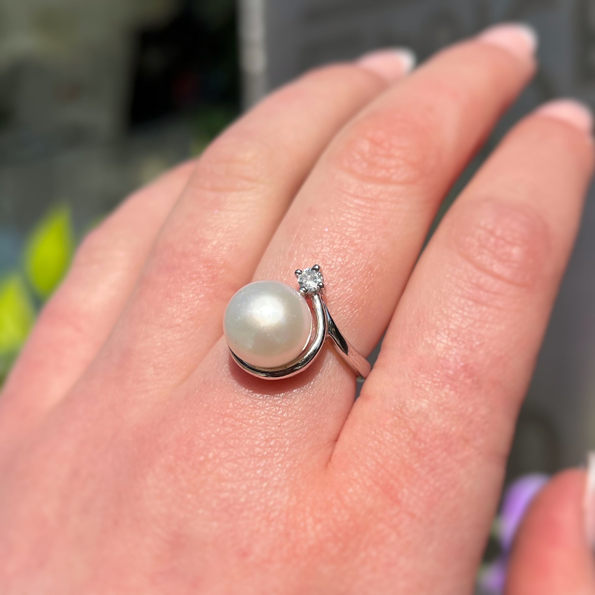 Cubic Zirconia and Pearl Sterling Silver Swirl Ring | Size M ½