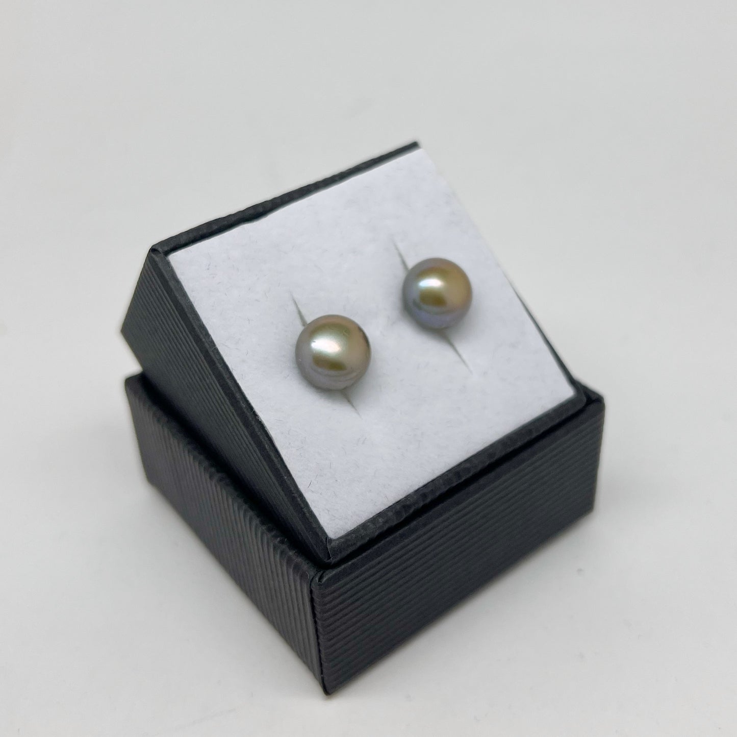 Sterling Silver Peacock Pearl Studs